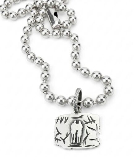 UN REFLEJO UN ESPEJO Necklace